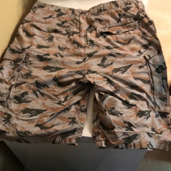 Shorts - Picture 2 of 3